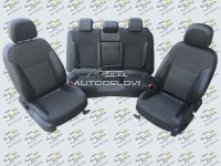 Opel astra j hečbek sedišta poluko a cosmo